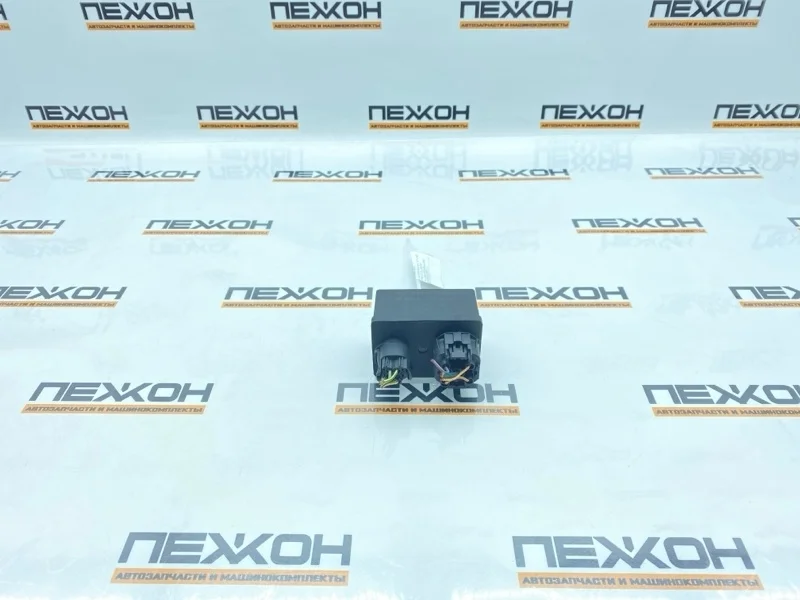 Реле свечей накала LAND ROVER Range Rover 2013 LR022838 L405 4.4 448DT