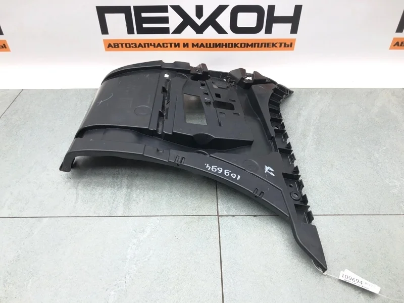 Кронштейн бампера BMW 7-Series 2017 51127357148 G12 3.0 B58B30A, задний правый