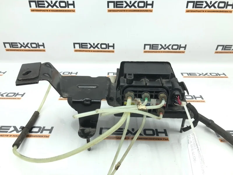 Блок клапанов пневмоподвески MERCEDES-BENZ GLS-Class 2017 A2123200358 X166 3.0 OM642 (D642826)