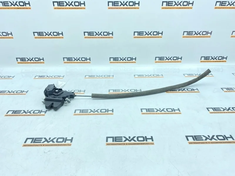 Замок багажника MERCEDES-BENZ CLS-Class 2015 A2047500485 C218 3.5 M276 (276.850)