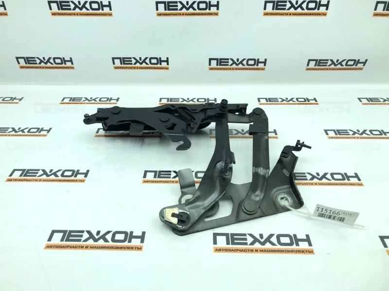 Петля капота AUDI Q5 2017 80A823301B FY 2.0 DETA, левая