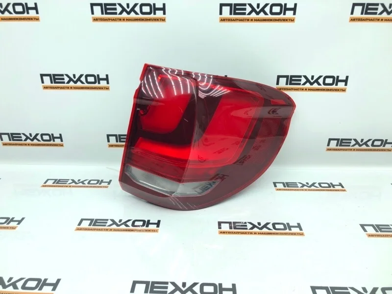 Фонарь (дефект) BMW X5 2018 63217470886 F15 4.0 N57D30B, правый