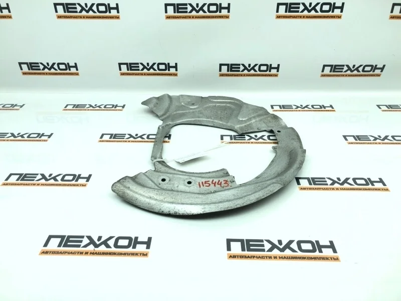 Пыльник тормозного диска BMW X5 2018 34106895050 F15 4.0 N57D30B, передний правый