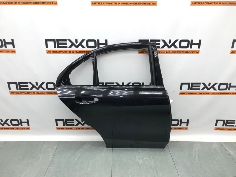 Дверь MERCEDES-BENZ C-CLASS 2018 A2057300205 W205 3.0 M276 823, задняя правая