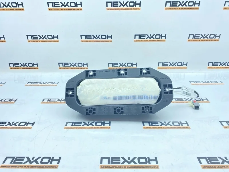 Подушка безопасности в торпедо LAND ROVER Discovery 2017 LR037934 L462 2.0 204DTA