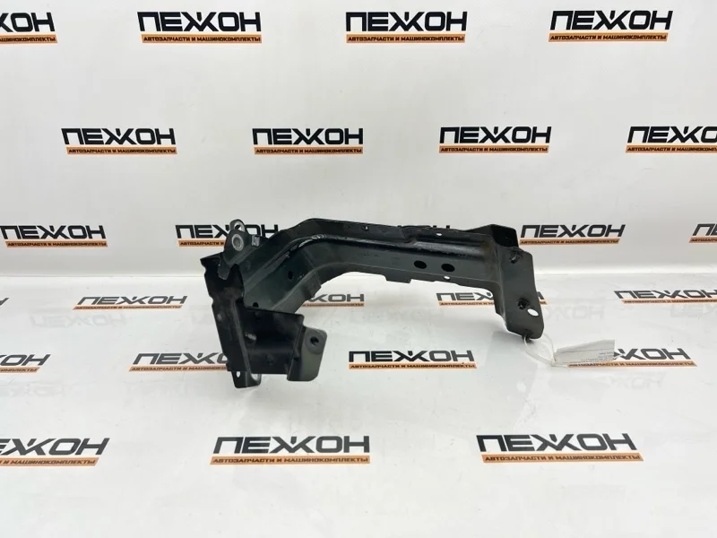 Кронштейн крепления крыла AUDI Q7 2018 4M0821132C 4M 3.0 CRTC, передний правый