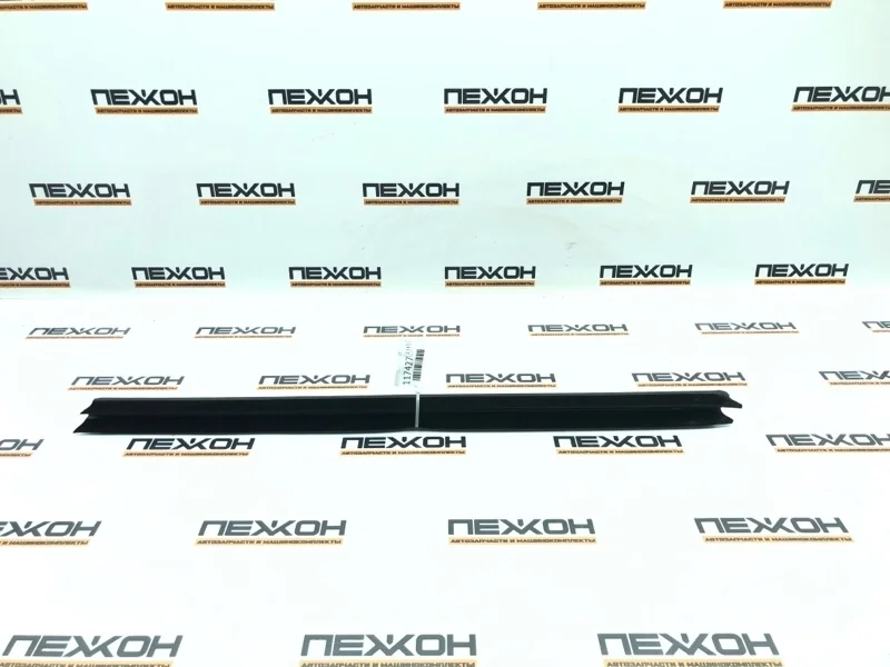 Уплотнитель двери/стекла BMW 7-Series 2018 51337336011 G11 3.0 B57D30, передний левый