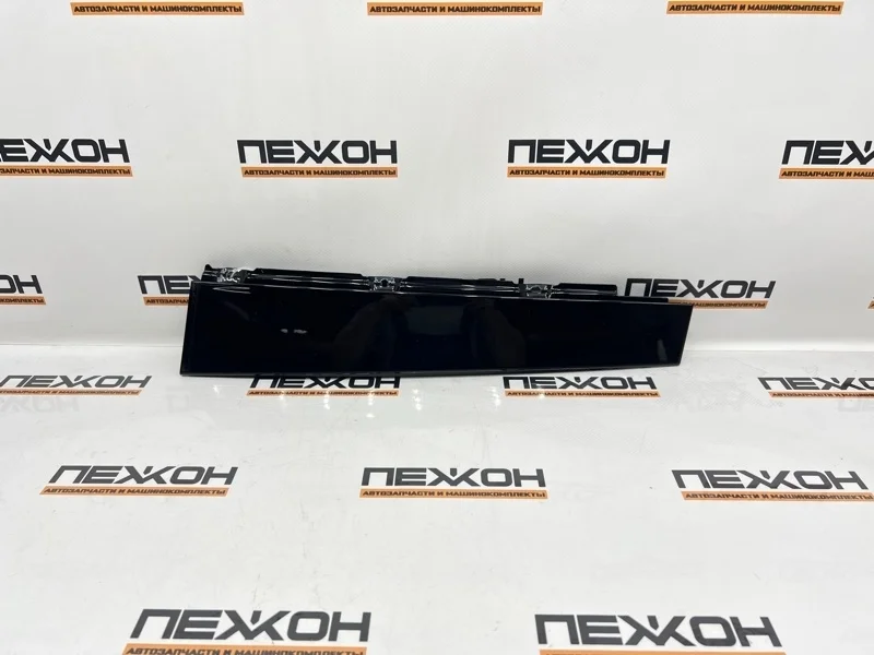 Накладка двери VOLVO XC90 2019 31688694 LF2 B4204T26, задняя правая