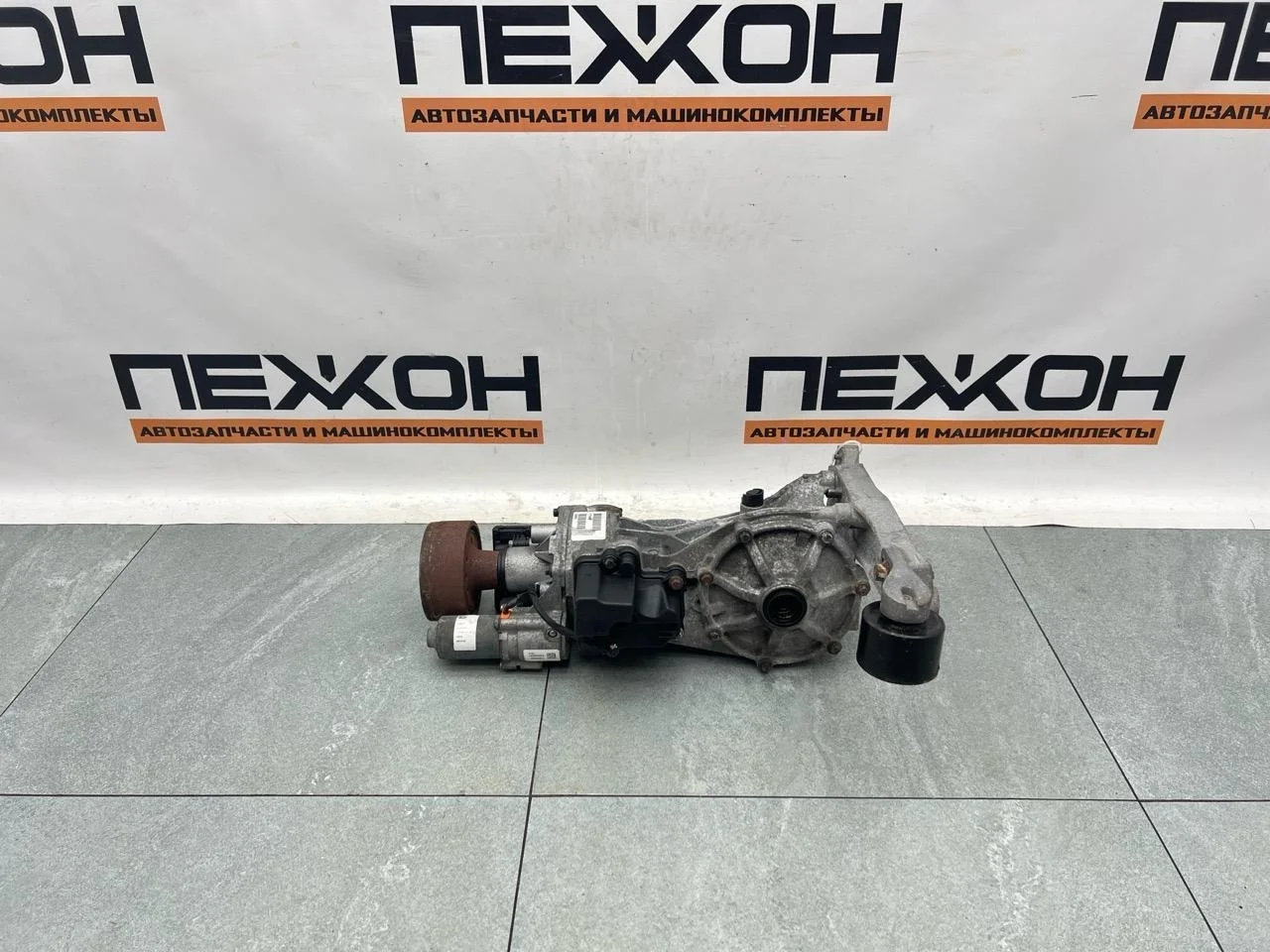 Редуктор VOLVO XC90 2018 36010143 LA4 2.0 D4204T23, задний