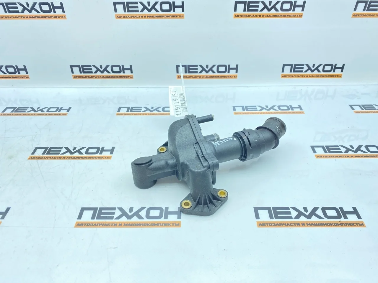 Тройник системы охлаждения JAGUAR XJ 2016 JDE38234 X351 3.0 306DT