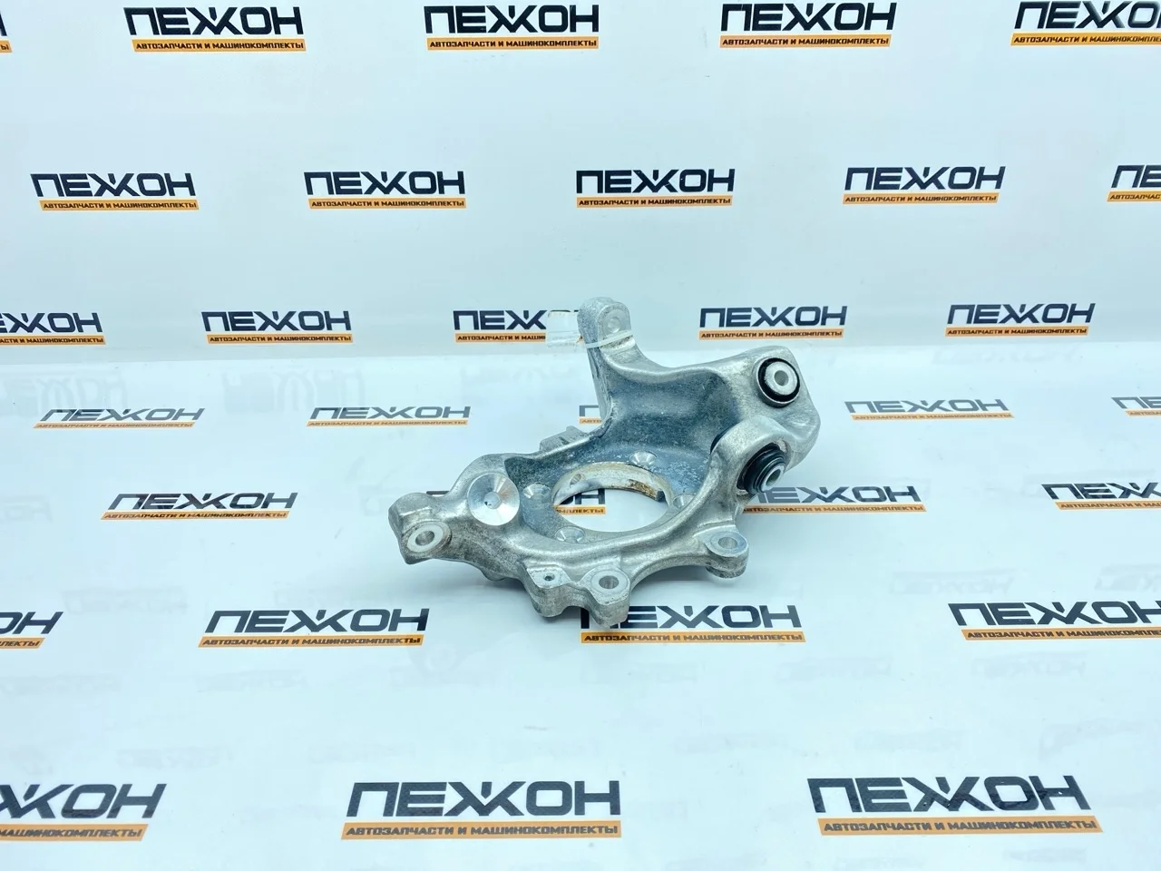 Кулак MERCEDES-BENZ E-Class 2016 A2133503105 W213 2.0 OM654, задний левый