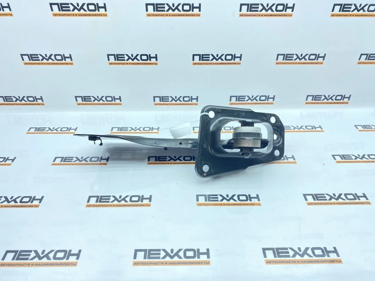 Рычаг продольный AUDI TTS 2021 5Q0505223D FV3 2.0 DNFD, задний левый