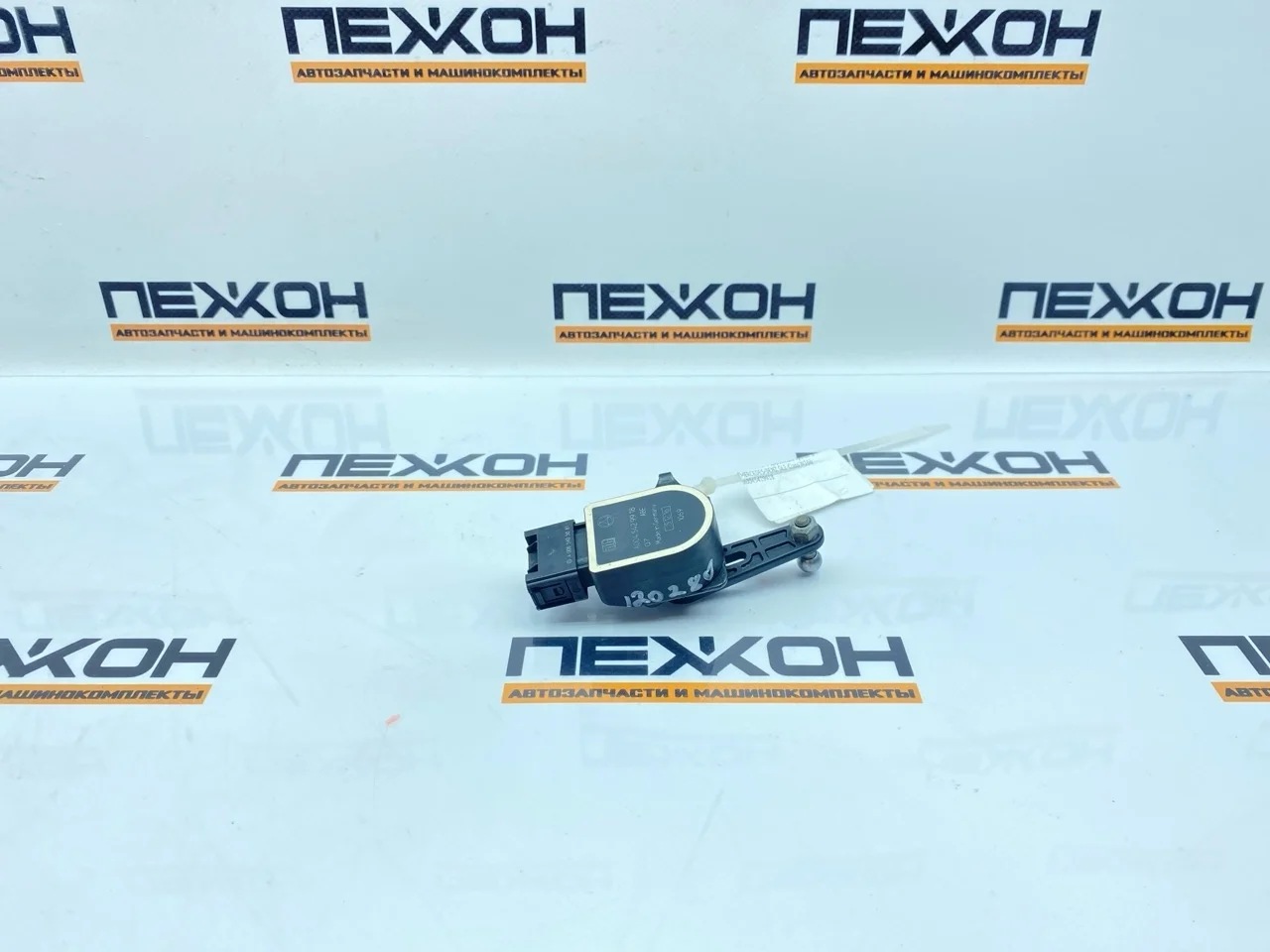 Датчик высоты дорожного просвета MERCEDES-BENZ GLE-Class A0045429918 W166