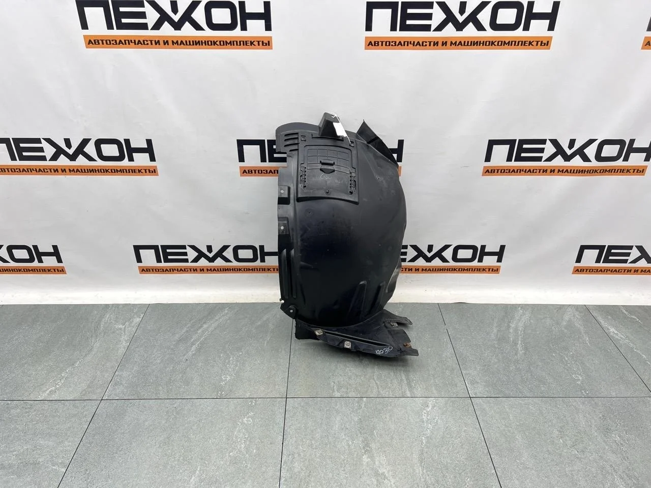 Подкрылок MERCEDES-BENZ GLE-Class A1668802905 W166, передний правый