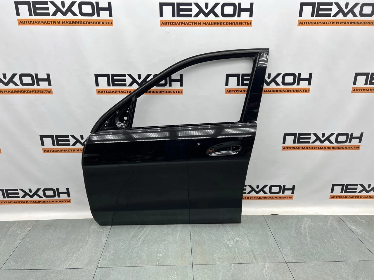 Дверь MERCEDES-BENZ GLE-Class 2015 A1667200105 W166 3.0 OM642 (D642826), передняя левая