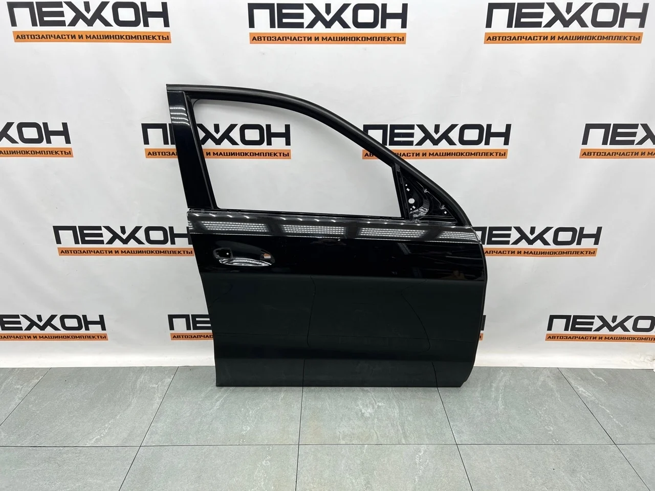 Дверь MERCEDES-BENZ GLE-Class 2015 A1667200205 W166 3.0 OM642 (D642826), передняя правая