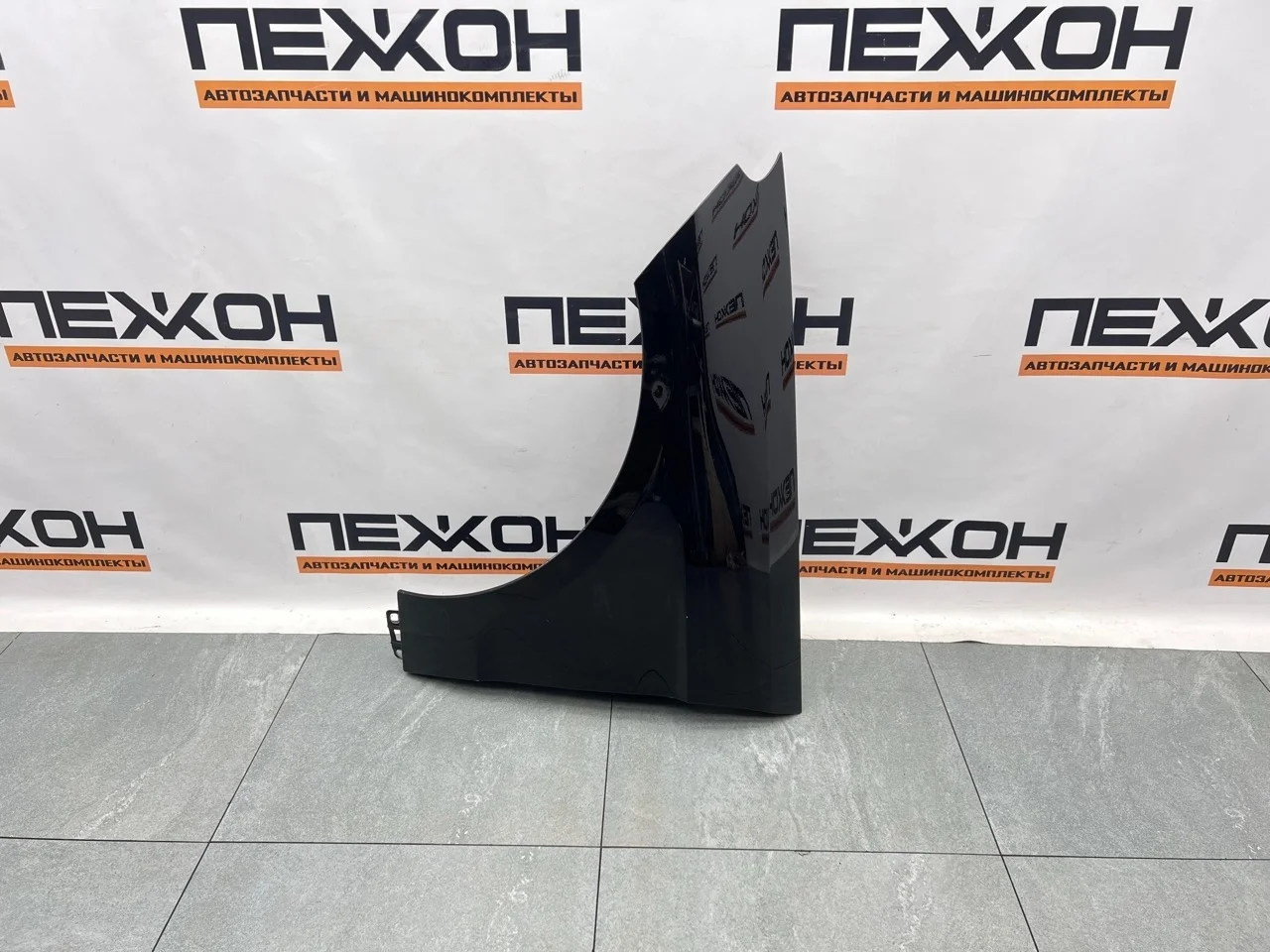 Крыло MERCEDES-BENZ GLE-Class 2015 A1668801106 W166 3.0 OM642 (D642826), переднее левое