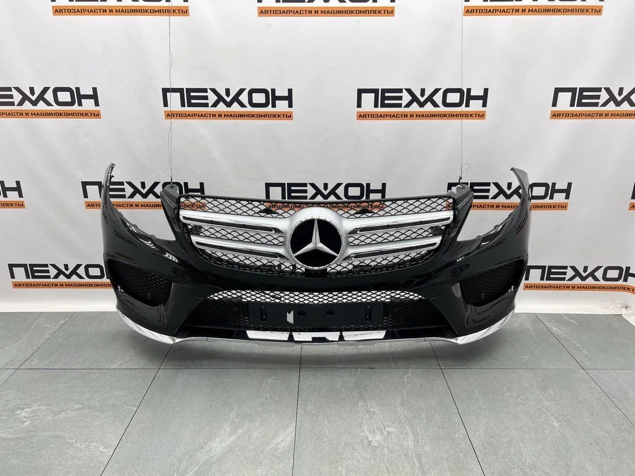 Бампер MERCEDES-BENZ GLE-Class 2015 A16688516389999 W166 3.0 OM642 (D642826), передний