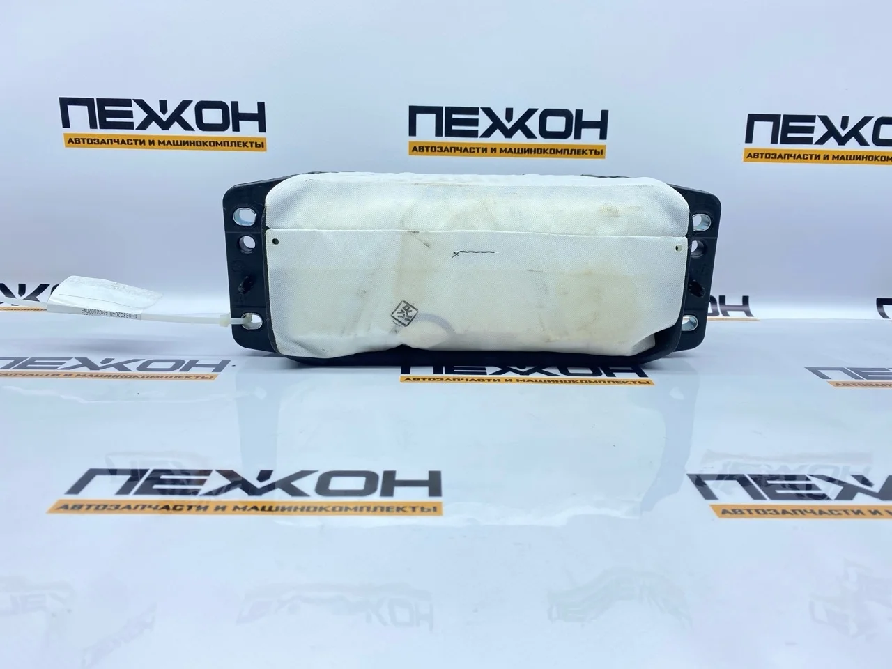 Подушка безопасности в торпедо AUDI Q7 2015 4M0880204D 4M 3.0 CRTC