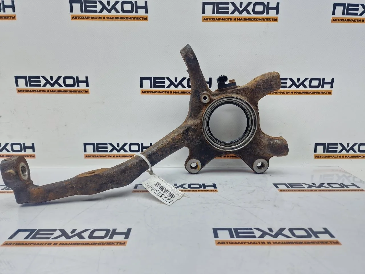 Кулак TOYOTA LAND CRUISER PRADO 2018 4321260240 150 2.8 1GDFTV, передний левый