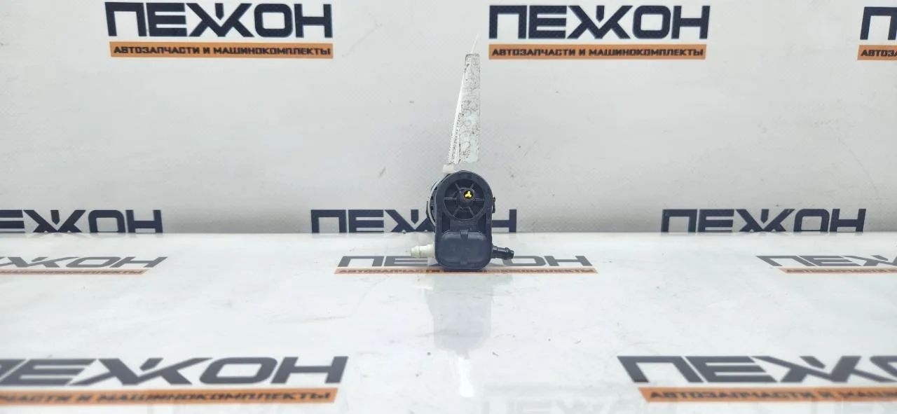 Моторчик бачка омывателя AUDI Q8 E-tron 2024 1K6955651 1