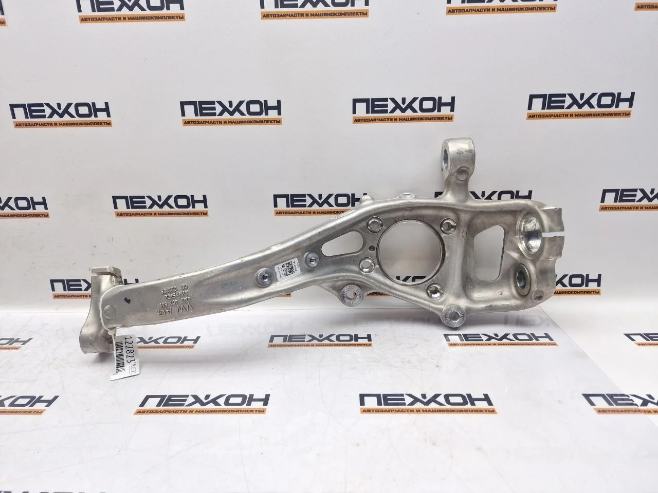 Кулак AUDI Q8 E-tron 2024 4M0407253K 1, передний левый