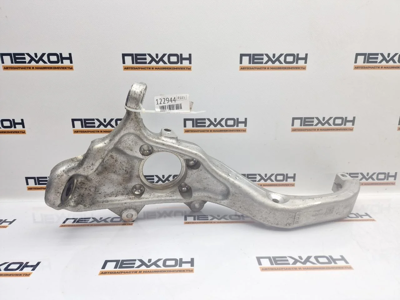 Кулак BMW X6 2015 31216869870 F16 3.0 N57D30A, передний правый