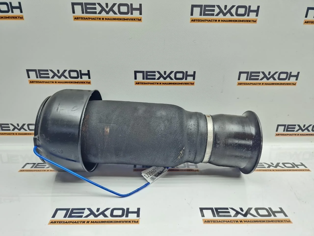 Пневмобаллон подвески BMW X6 2015 37126795013 F16 3.0 N57D30A, задний