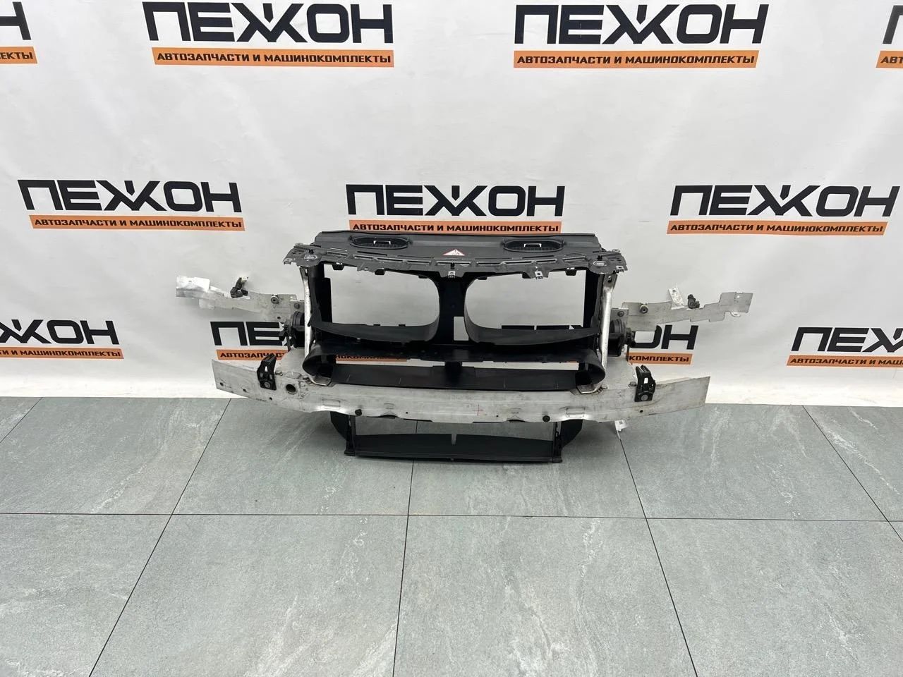 Панель передняя BMW X6 2015 BN F16 3.0 N57D30A