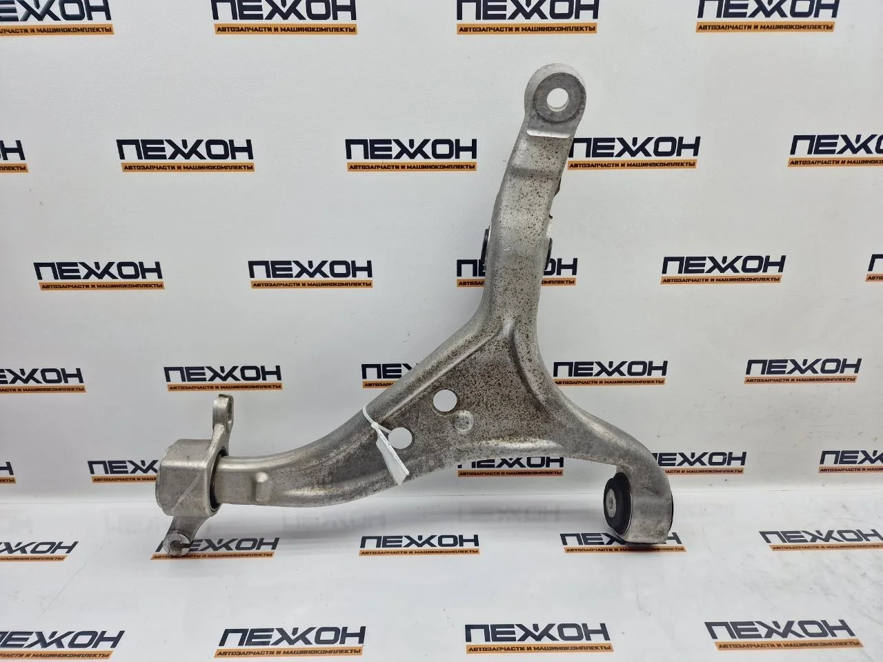 Рычаг (не оригинал) MERCEDES-BENZ GLE-Class 2015 A1663300107 W166 3.0 OM642 (D642826), передний левый