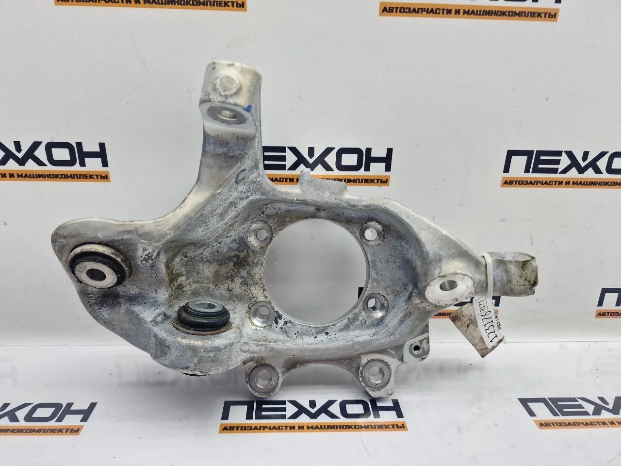 Кулак MERCEDES-BENZ GLC-Class 2016 A2133503205 C253 2.2 OM651, задний правый