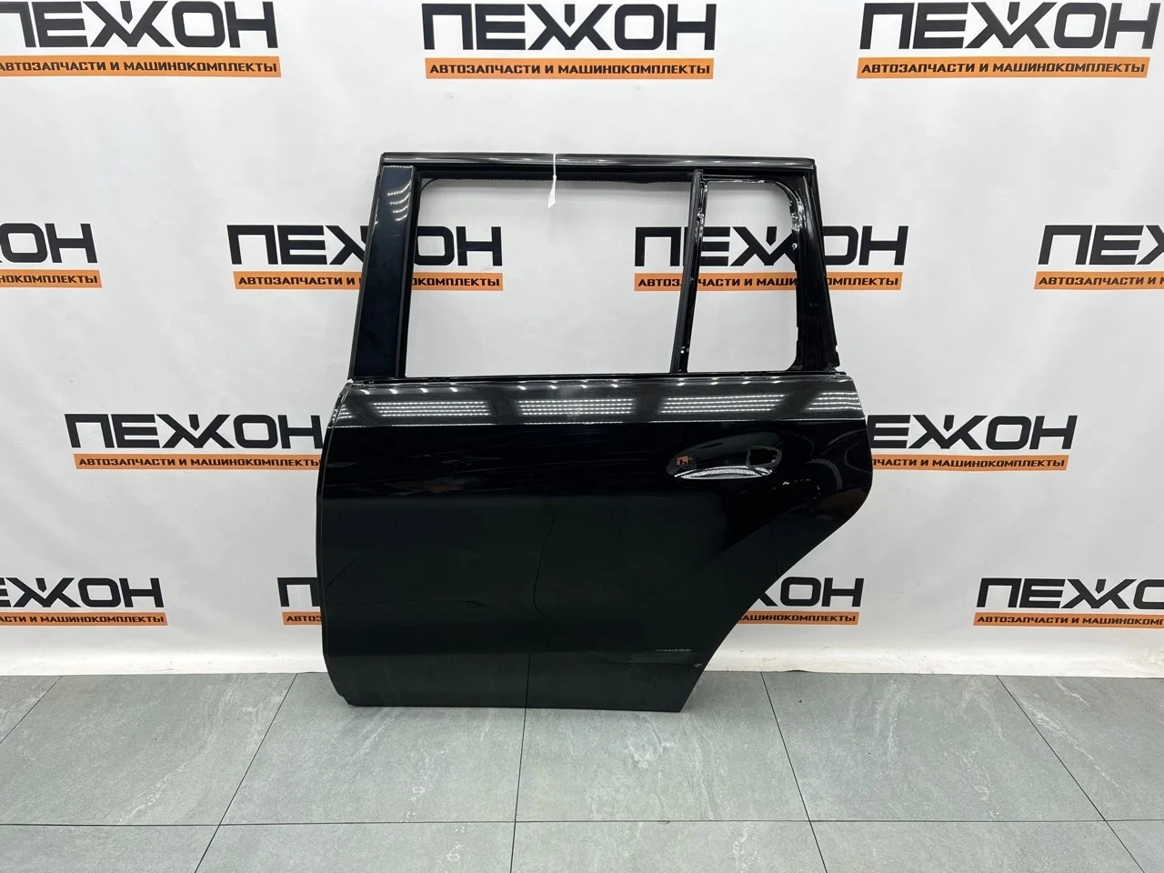 Дверь MERCEDES-BENZ GLS-Class 2017 A1667300305 X166 3.0 OM642 (D642826), задняя левая