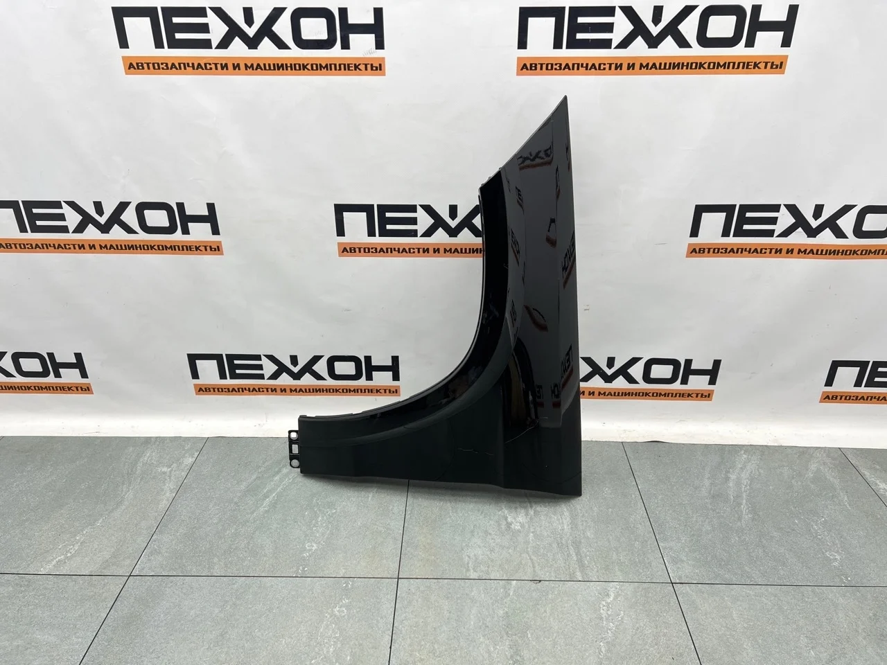 Крыло MERCEDES-BENZ GLS-Class 2017 A1668800500 X166 3.0 OM642 (D642826), переднее левое