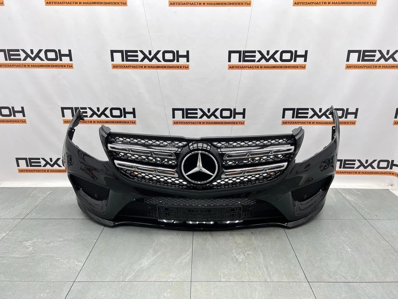 Бампер MERCEDES-BENZ GLS-Class 2017 A16688519009999 X166 3.0 OM642 (D642826), передний