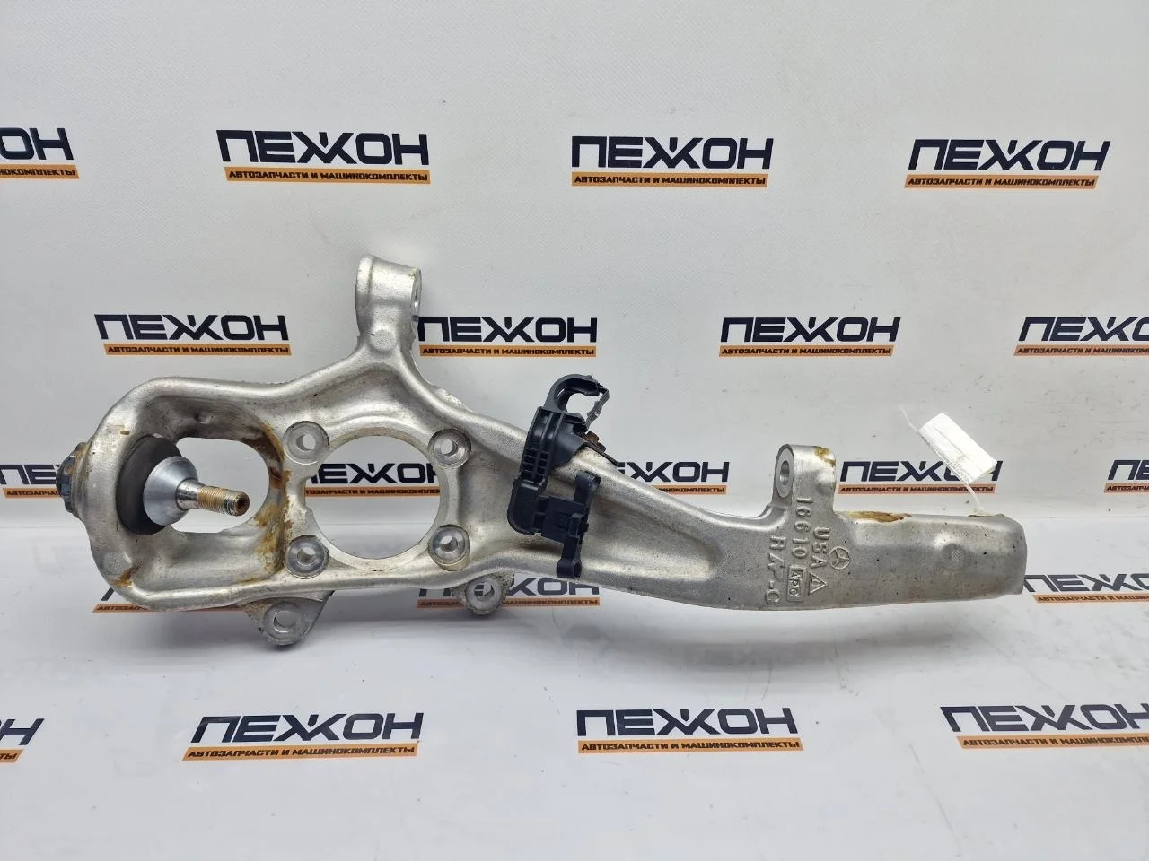 Кулак MERCEDES-BENZ GLS-Class 2017 A1663301020 X166 3.0 OM642 (D642826), передний правый