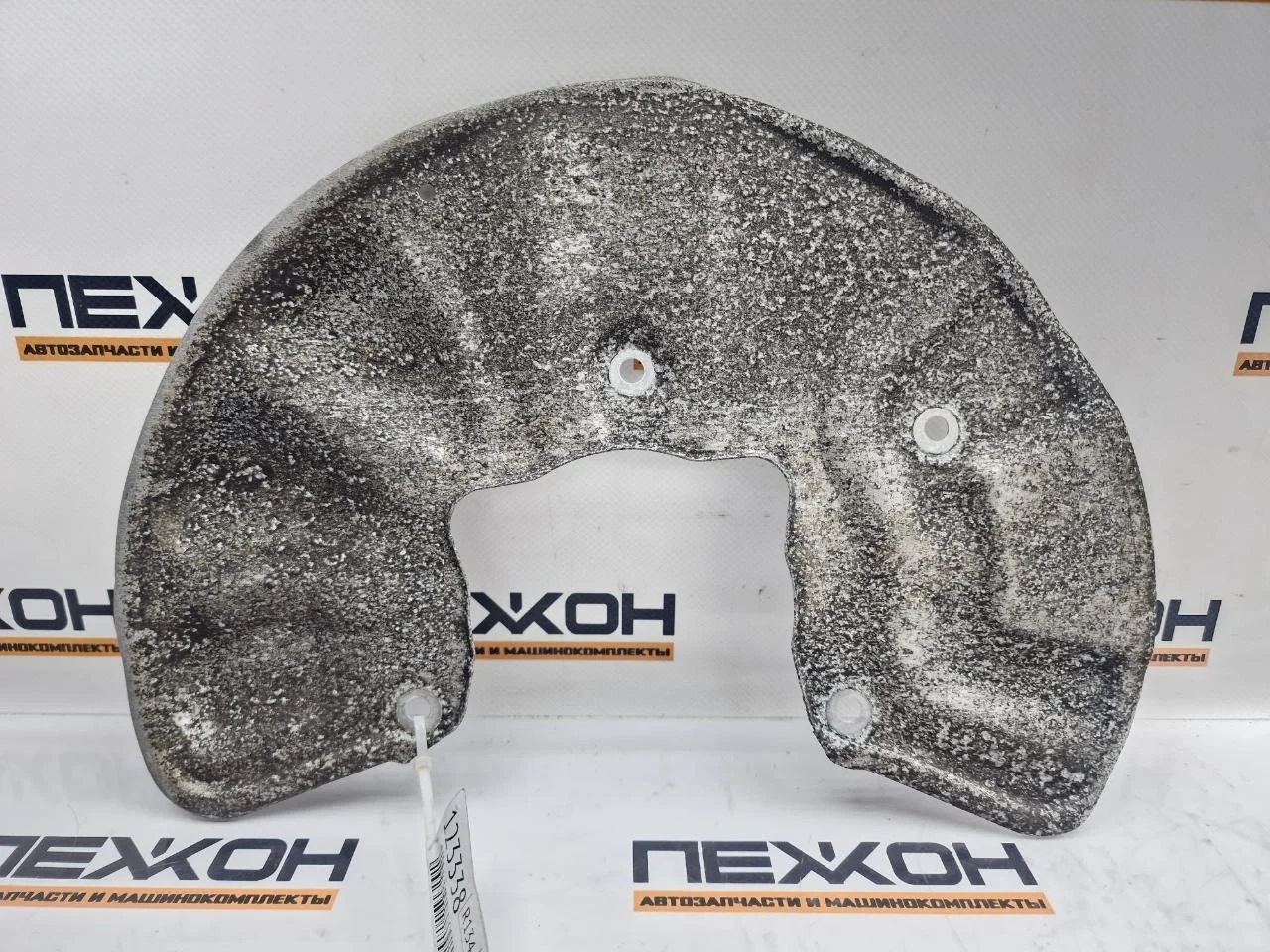 Пыльник тормозного диска MERCEDES-BENZ GLS-Class 2017 A1664210220 X166 3.0 OM642 (D642826), передний правый