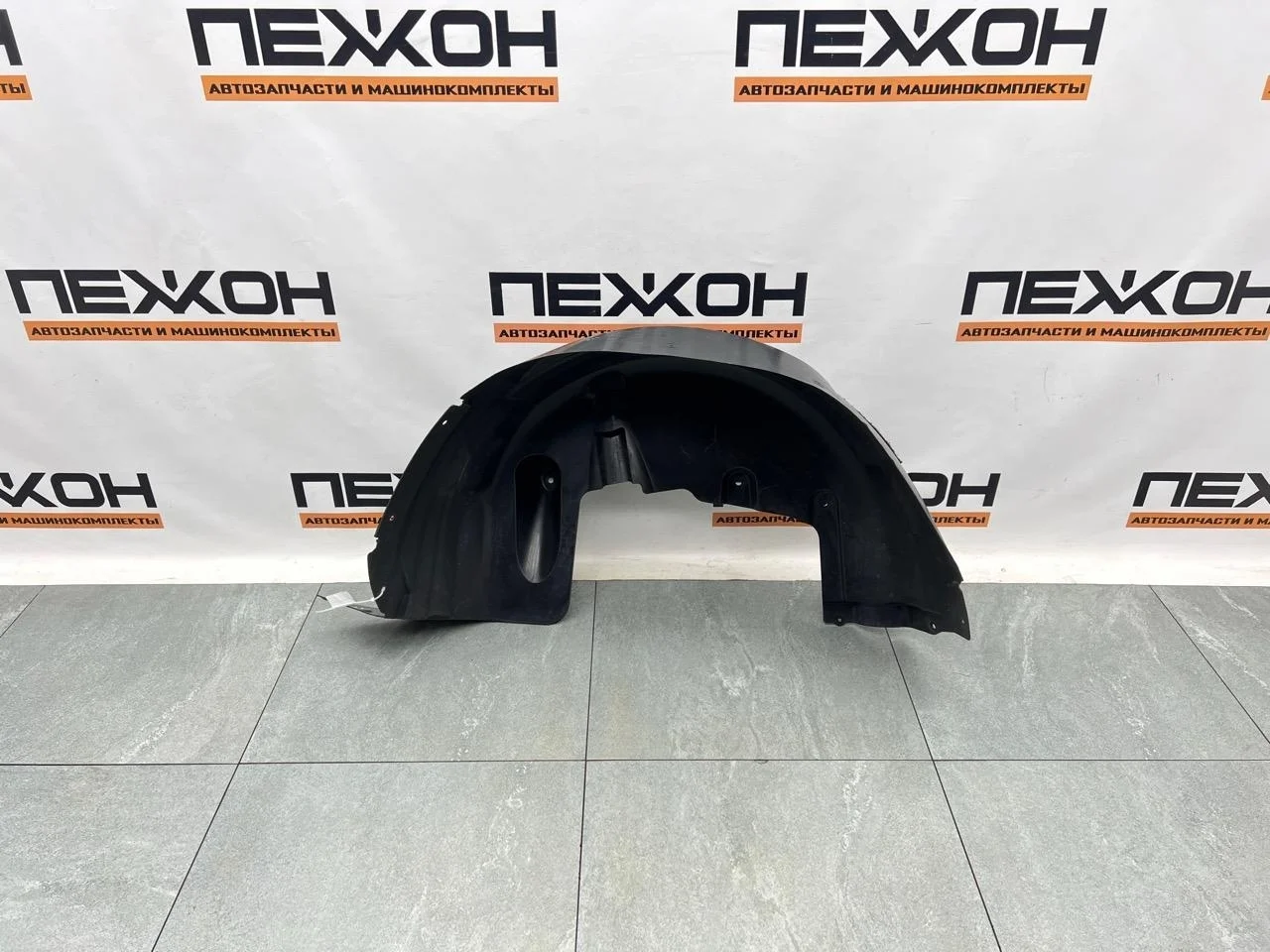 Подкрылок MERCEDES-BENZ GLS-Class 2017 A1668847522 X166 3.0 OM642 (D642826), задний правый