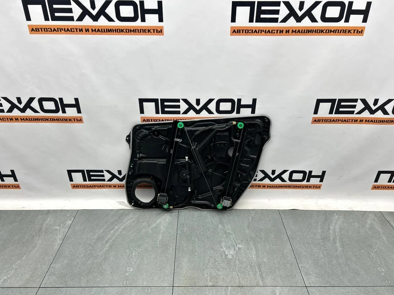 Стеклоподъемник MERCEDES-BENZ GLS-Class 2017 BN X166 3.0 OM642 (D642826), передний левый