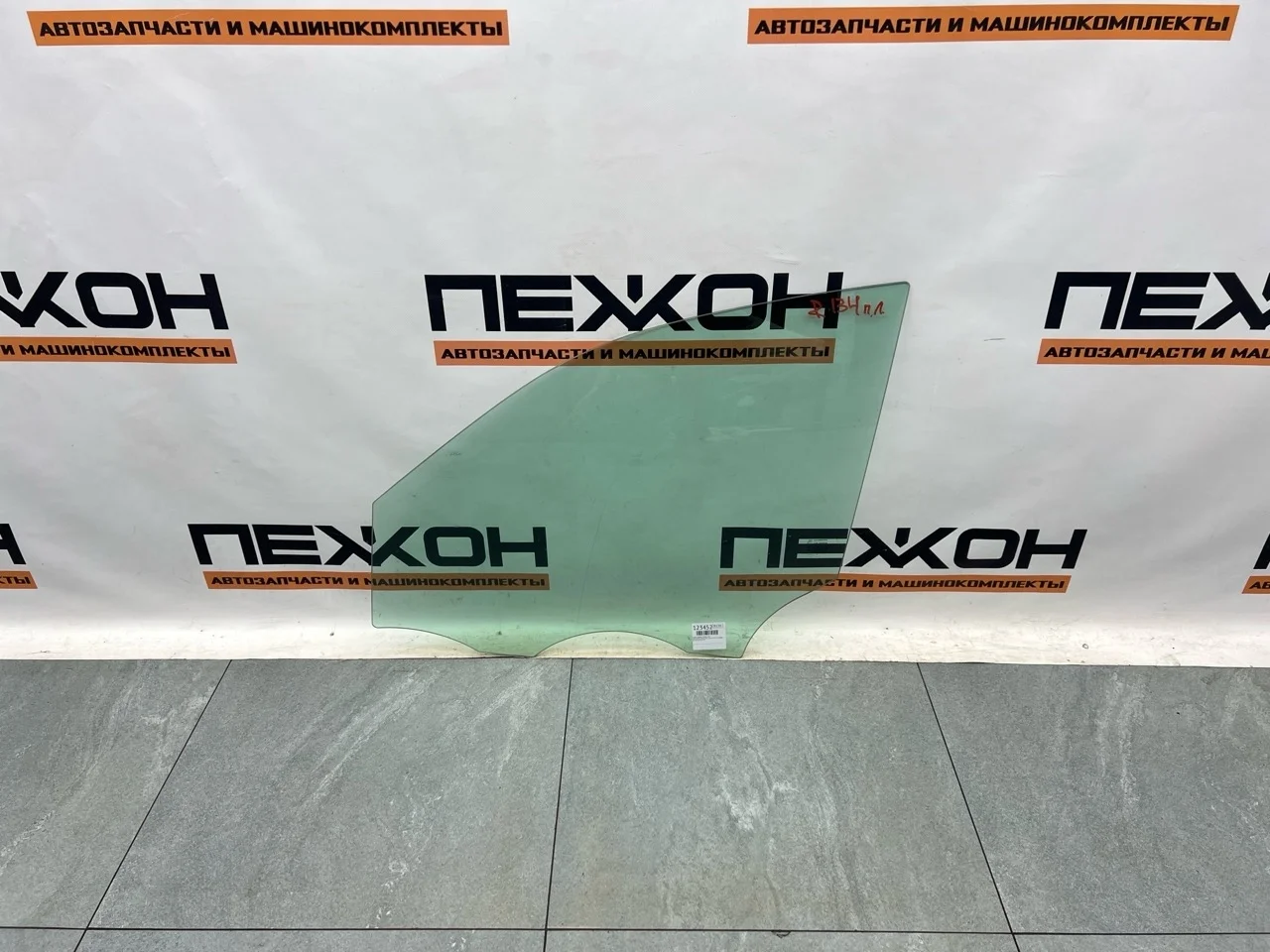 Стекло двери MERCEDES-BENZ GLS-Class 2017 A1667251310 X166 3.0 OM642 (D642826), переднее левое