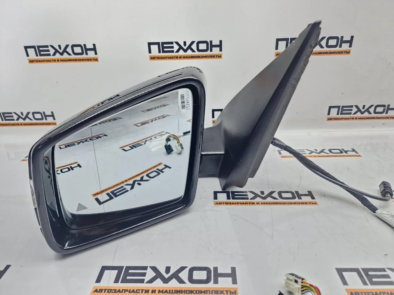 Зеркало MERCEDES-BENZ GLS-Class 2017 A1668109700 X166 3.0 OM642 (D642826), левое