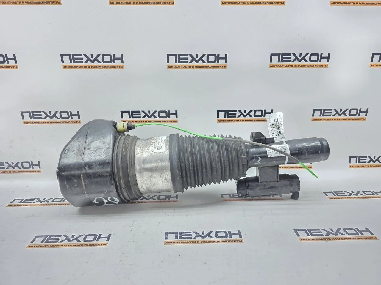 Пневмоамортизатор подвески BMW 7-Series 2018 37106877559 G11 4.0D B57D30B, передний левый