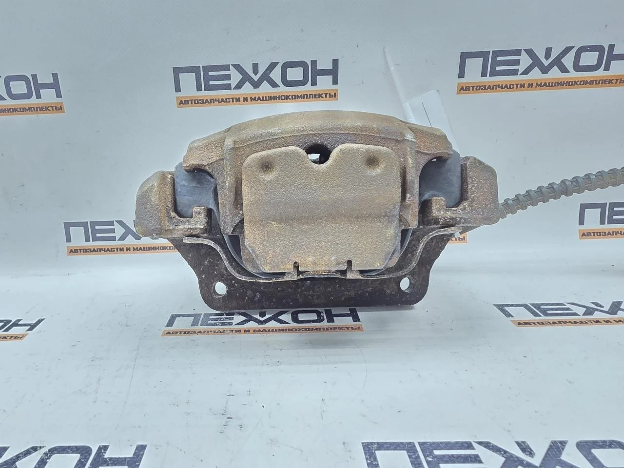 Суппорт тормозной BMW X5 2015 34116776784 F15 2.0 N20B20A, передний правый