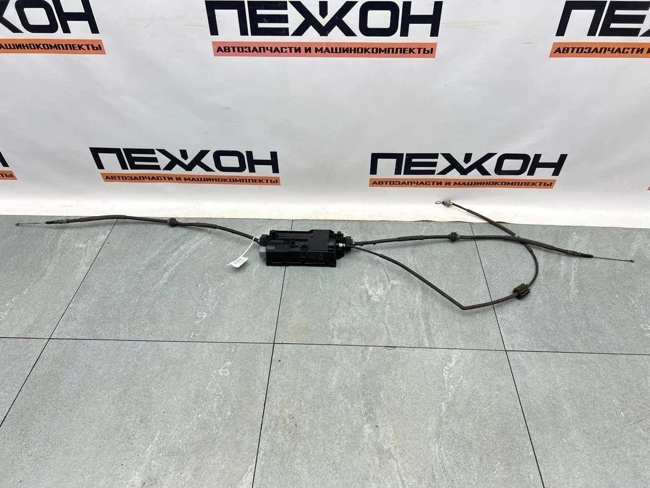 Моторчик стояночного тормоза BMW X6 2015 34436868514 F16 3.0 N57D30A