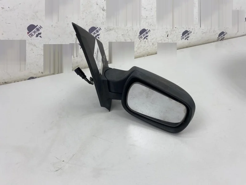 Зеркало FORD FIESTA 02-05 1315840 MK5, правое