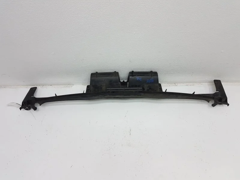 Кронштейн бампера CITROEN C3 741644, задний