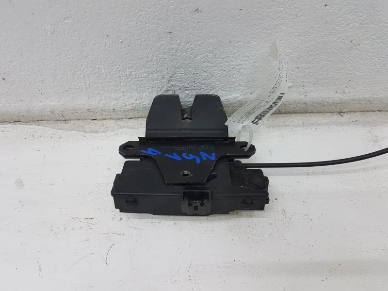 Замок багажника FORD FOCUS 1570448 2