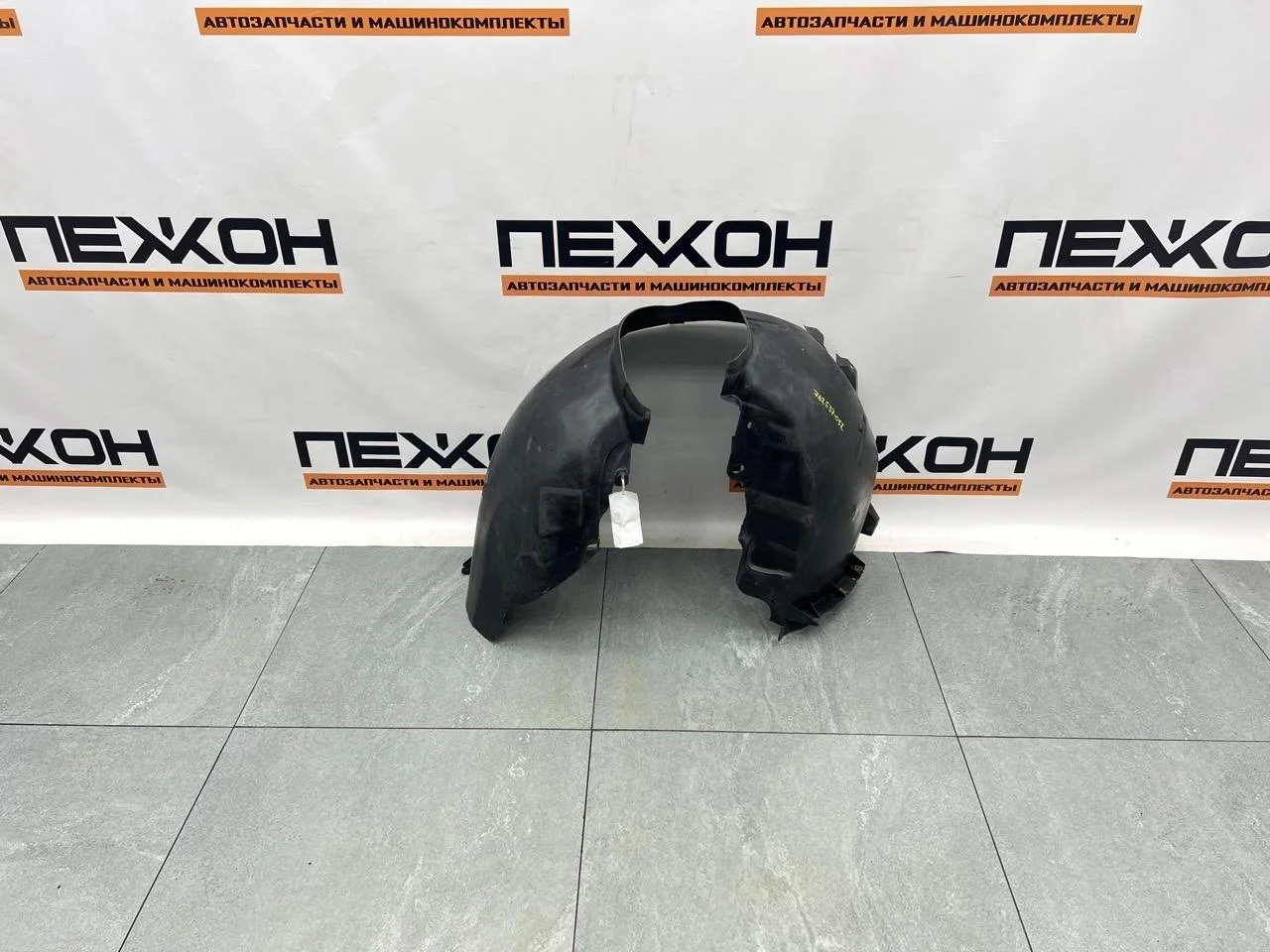 Подкрылок FORD FOCUS 1359240 2, передний левый