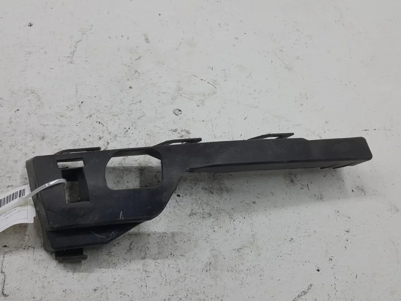 Кронштейн бампера FORD FOCUS 1335698 2 ДОРЕСТ, передний правый