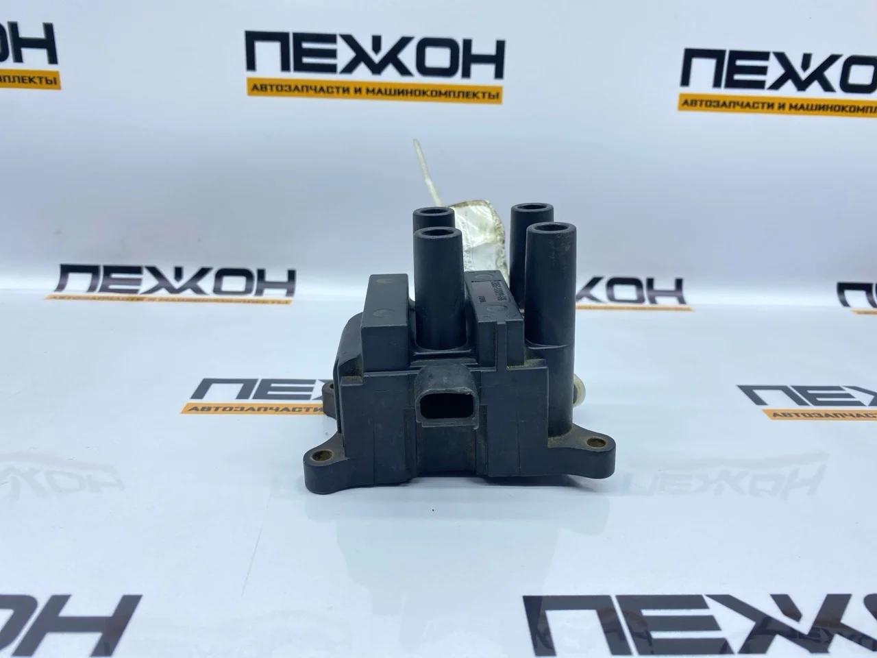 Катушка зажигания FORD FOCUS 1823596 2 1.4-1.6