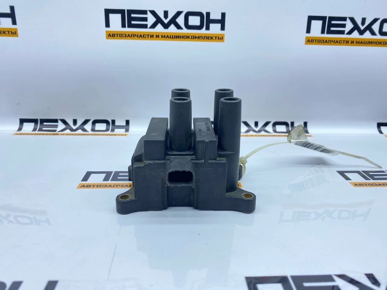 Катушка зажигания FORD FOCUS 1823596 2 1.4-1.6